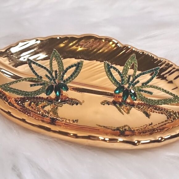 New ANTHROPOLOGIE GREEN rhinestone  stud earrings - Picture 3 of 8